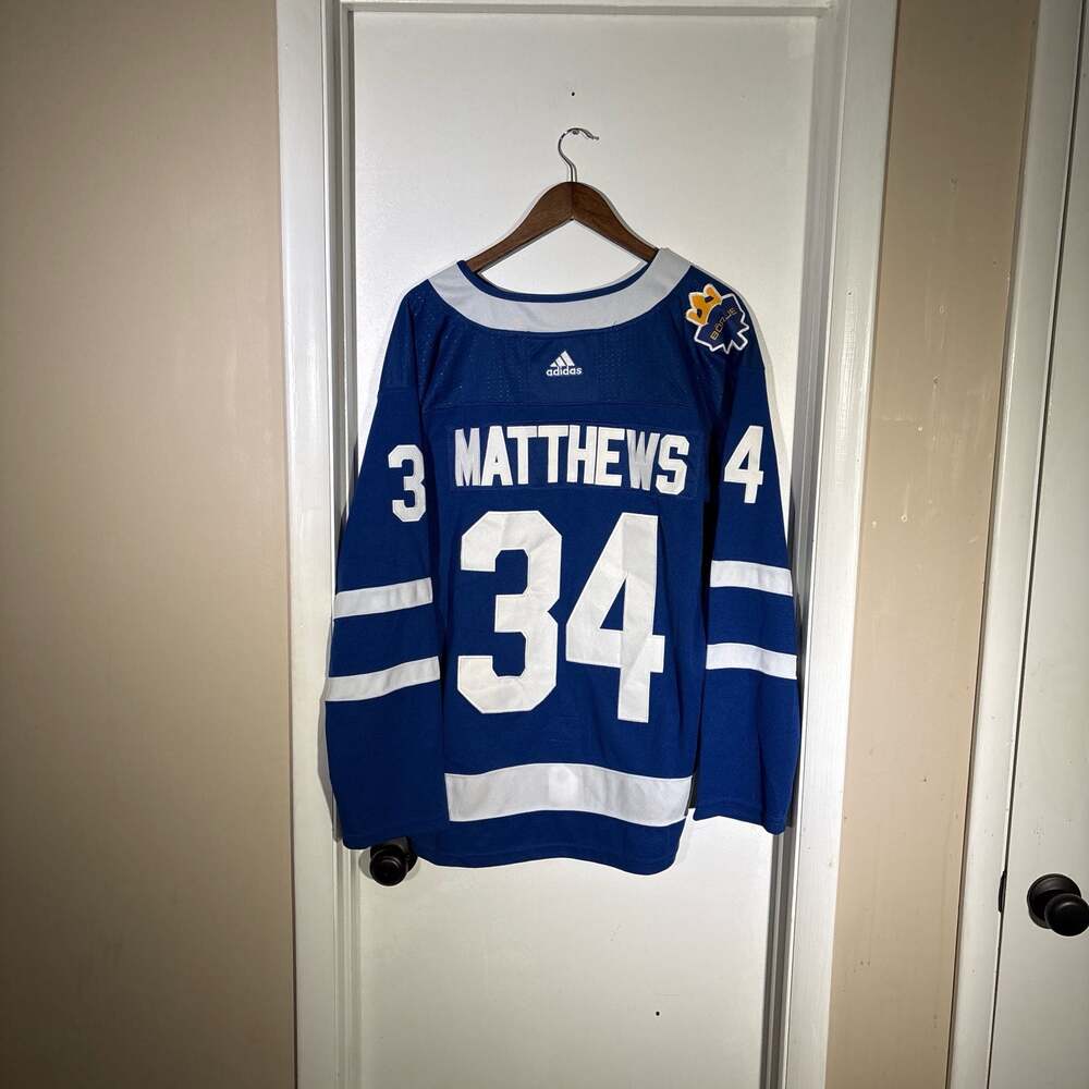 Adidas Toronto Maple Leafs Auston Matthews 34 Size 50 Hockey Jersey